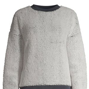 Sherpa sleep top